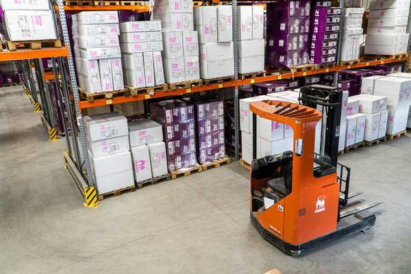 What's the Role of Robotics in Streamlining Warehouse Inventory Management?